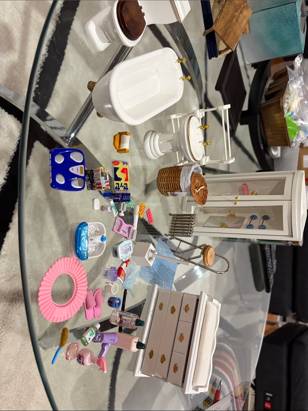Miniature Dollhouse Bathroom & Vanity Set with Accessories
